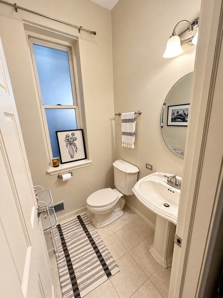 1923 N Howe St #A - Photo 7 of 18