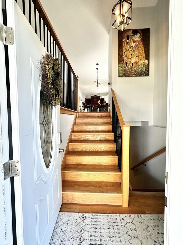 2839 N Rutherford Ave - Photo 3 of 29