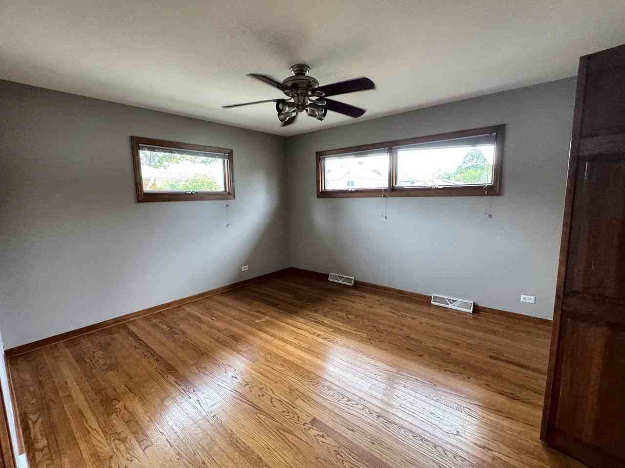 690 N Michigan St - Photo 7 of 16