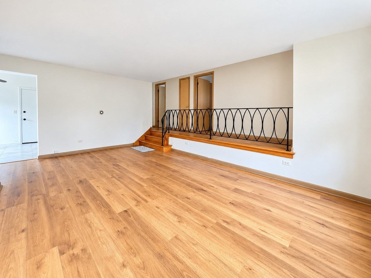 1145 Arnold Ct #G - Photo 2 of 16