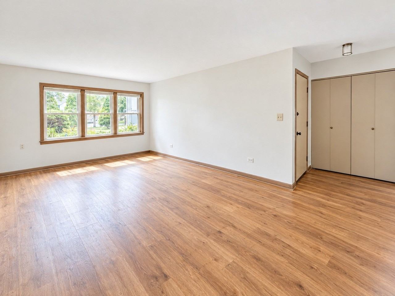1145 Arnold Ct #G - Photo 3 of 16