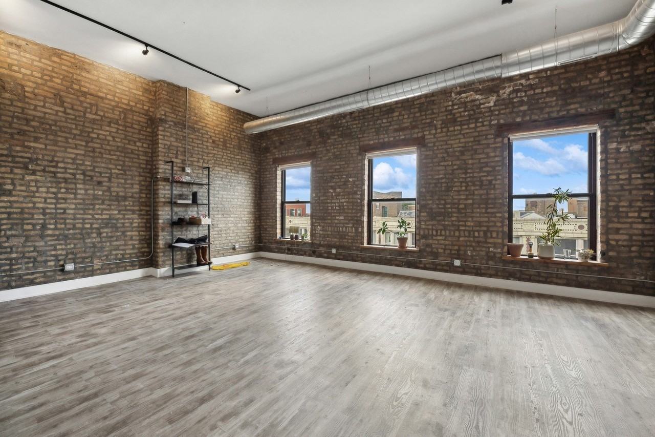 1572 N Milwaukee Ave #I - Photo 3 of 13