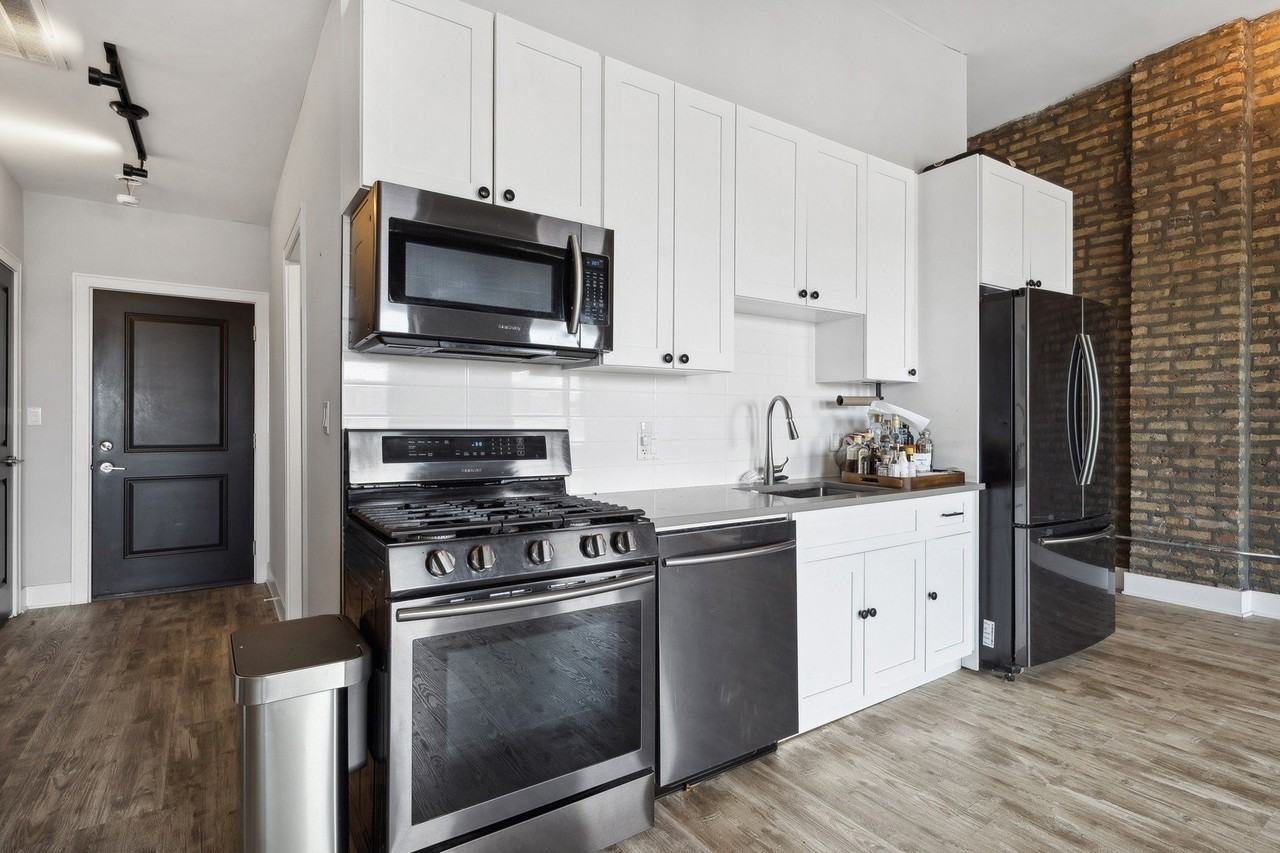 1572 N Milwaukee Ave #I - Photo 7 of 13