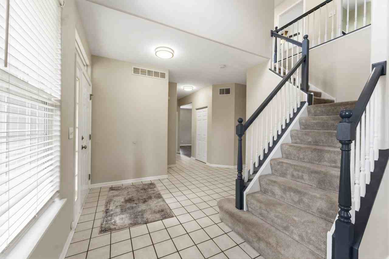32804 Bending Creek Road - Photo 3 of 43