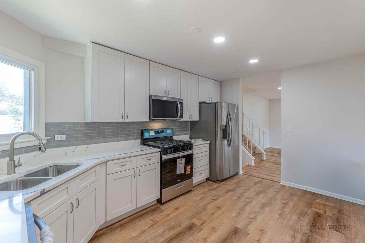 70 Dover Dr - Photo 7 of 26