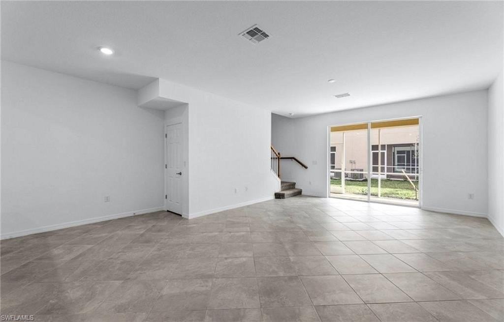 2916 Blossom Way - Photo 4 of 16