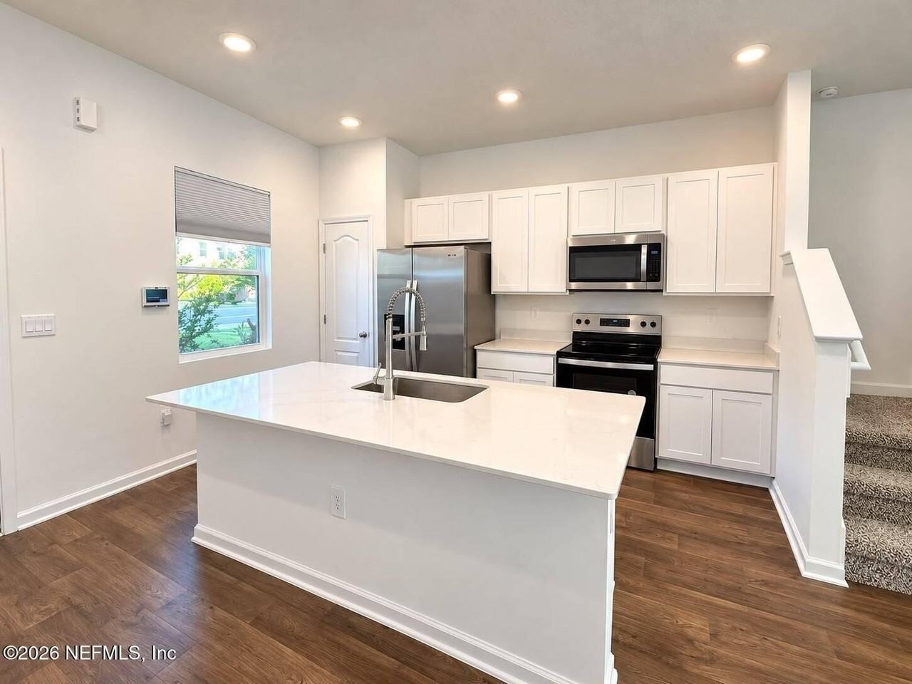 184 Palmetto Ridge Rd - Photo 2 of 18