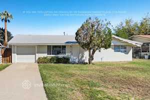 featured image of 5310 E Cambridge Ave