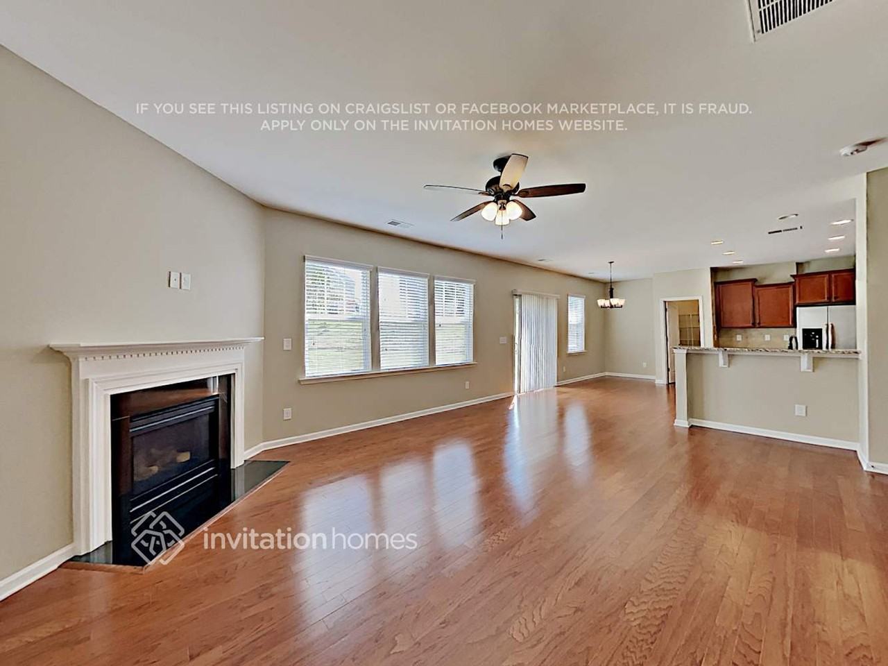 2425 Flintshire Ln - Photo 4 of 33
