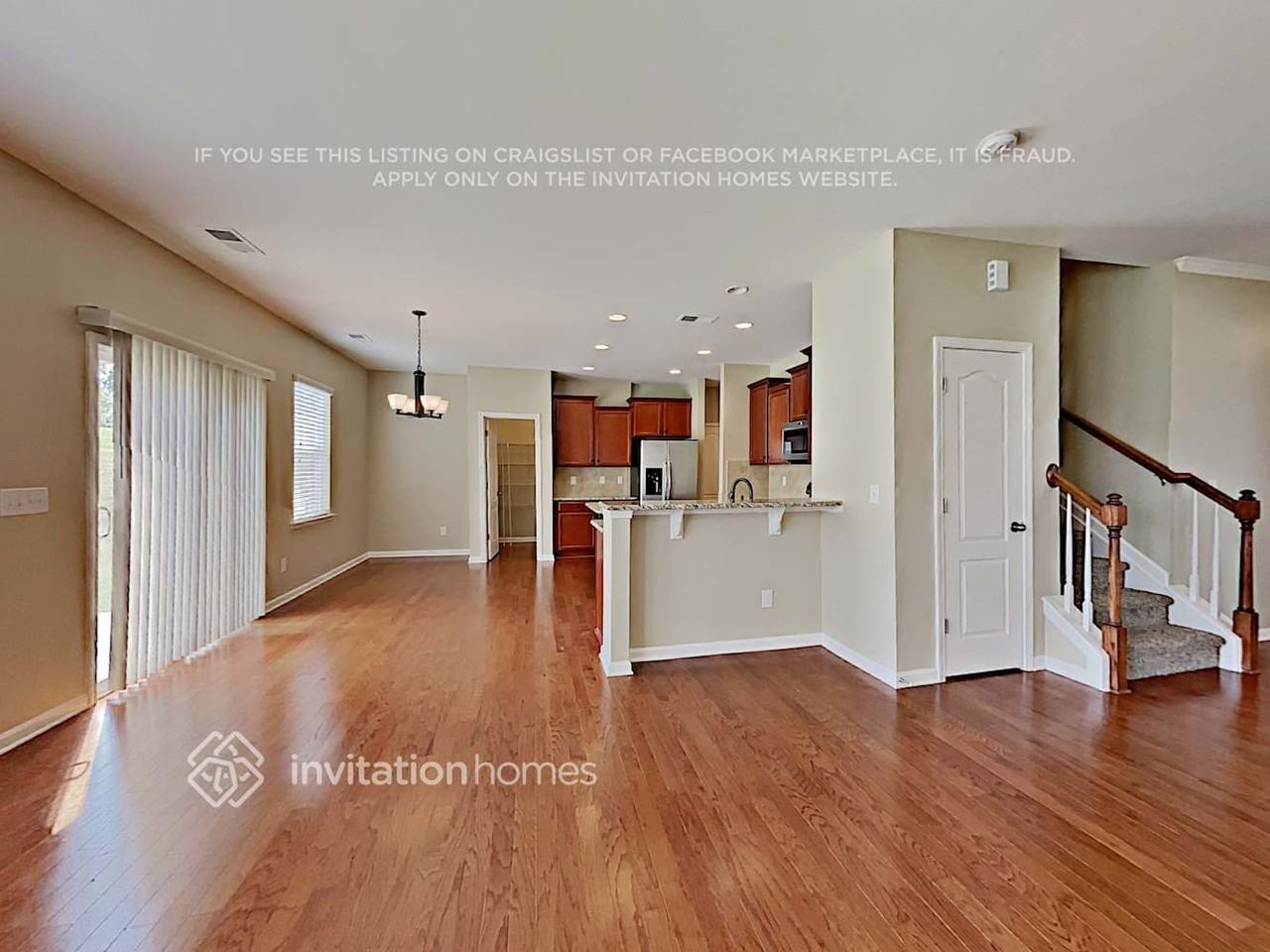 2425 Flintshire Ln - Photo 5 of 33