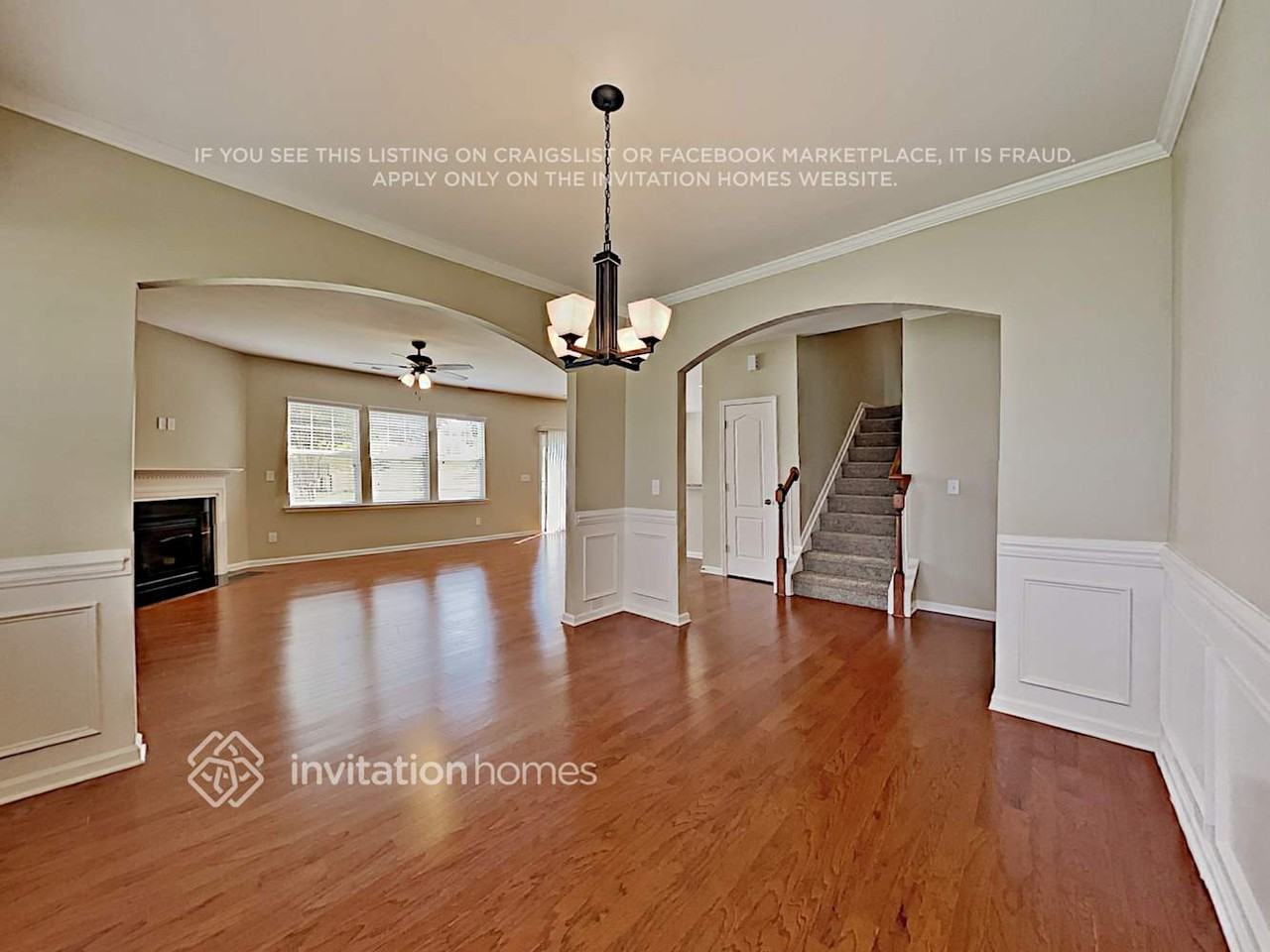 2425 Flintshire Ln - Photo 7 of 33