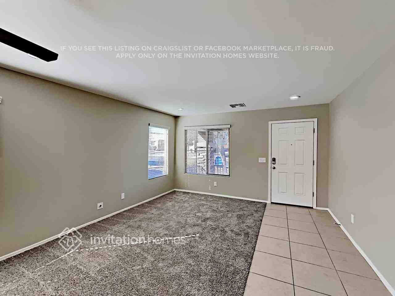 7923 S Abbey Ln - Photo 4 of 17