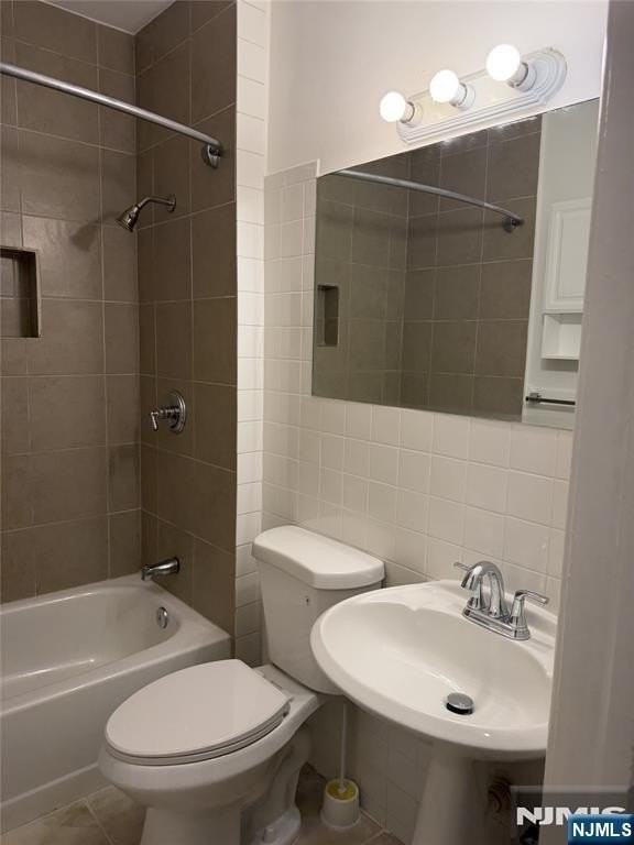 35 Gates Ave #1 - Photo 6 of 14