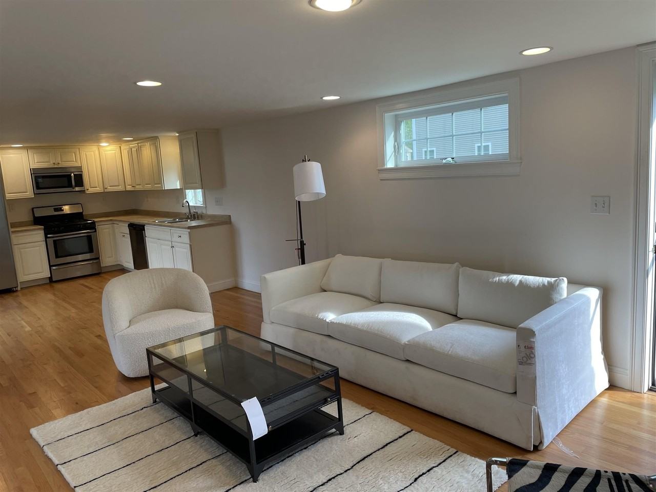 426 Winnacunnet Rd #8 - Photo 6 of 21