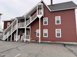 featured image of 191 Turner St #3