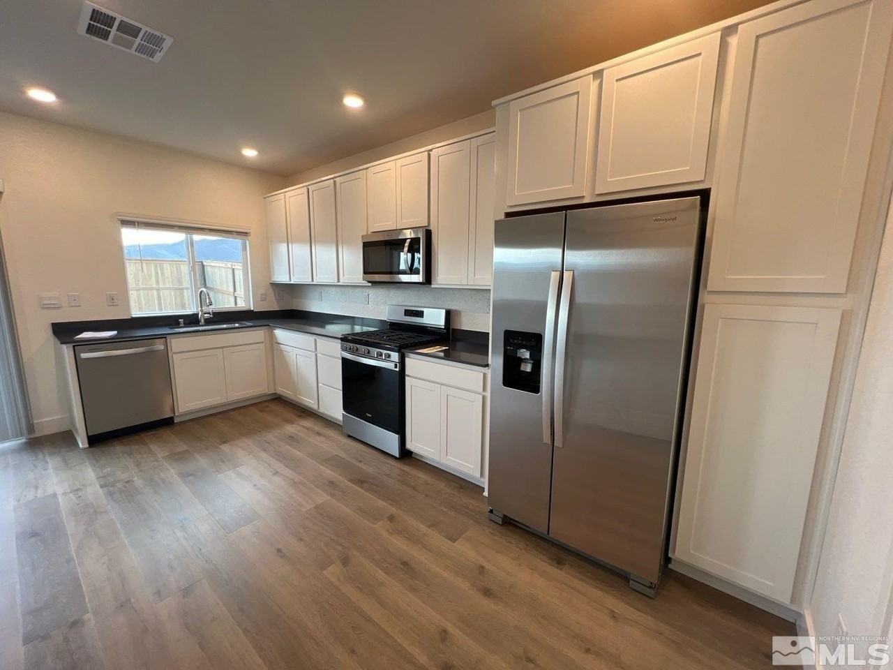 7924 Schist Rd - Photo 3 of 16