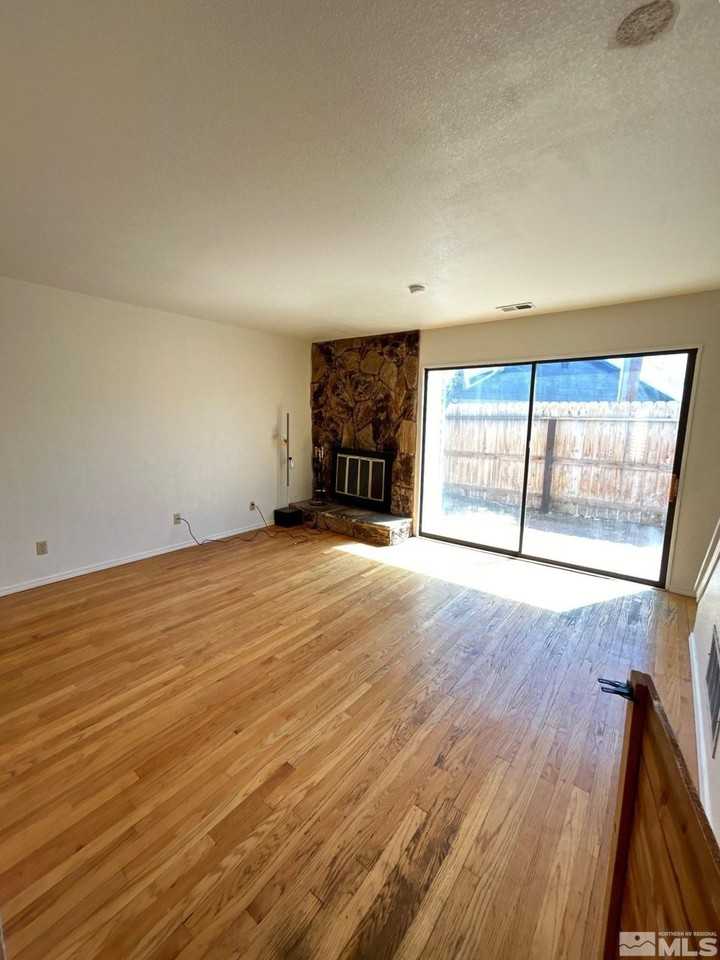 14002 Lear Blvd - Photo 6 of 16