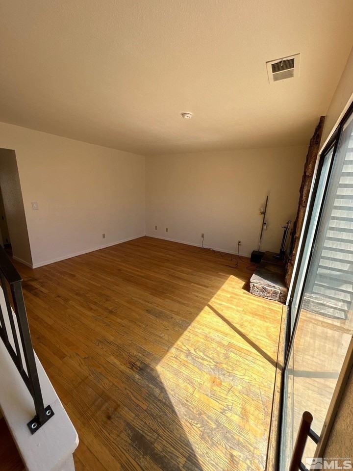 14002 Lear Blvd - Photo 7 of 16