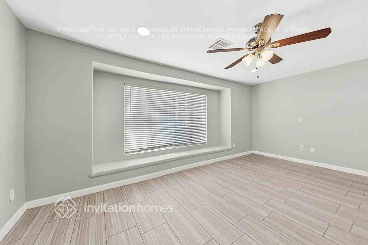 8708 E Palm Ln - Photo 5 of 20