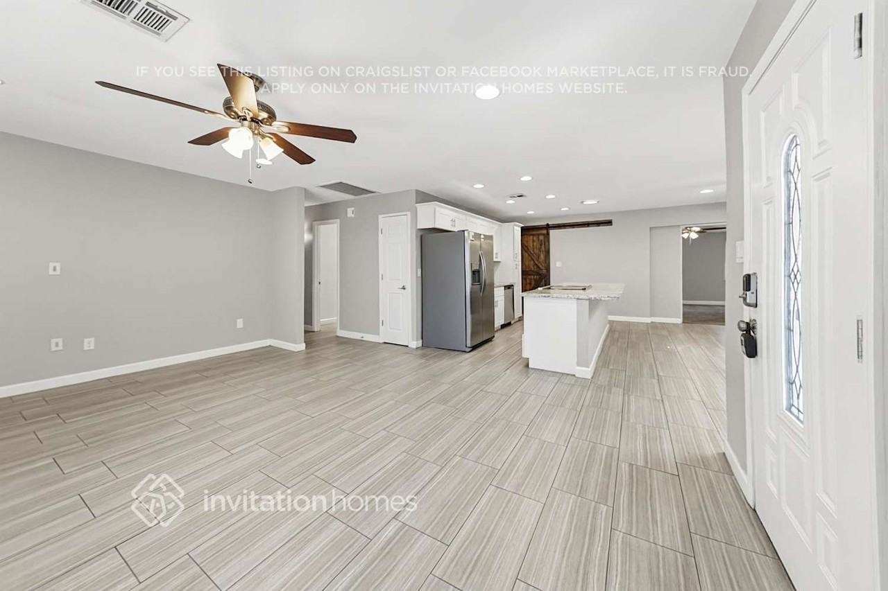 8708 E Palm Ln - Photo 6 of 20
