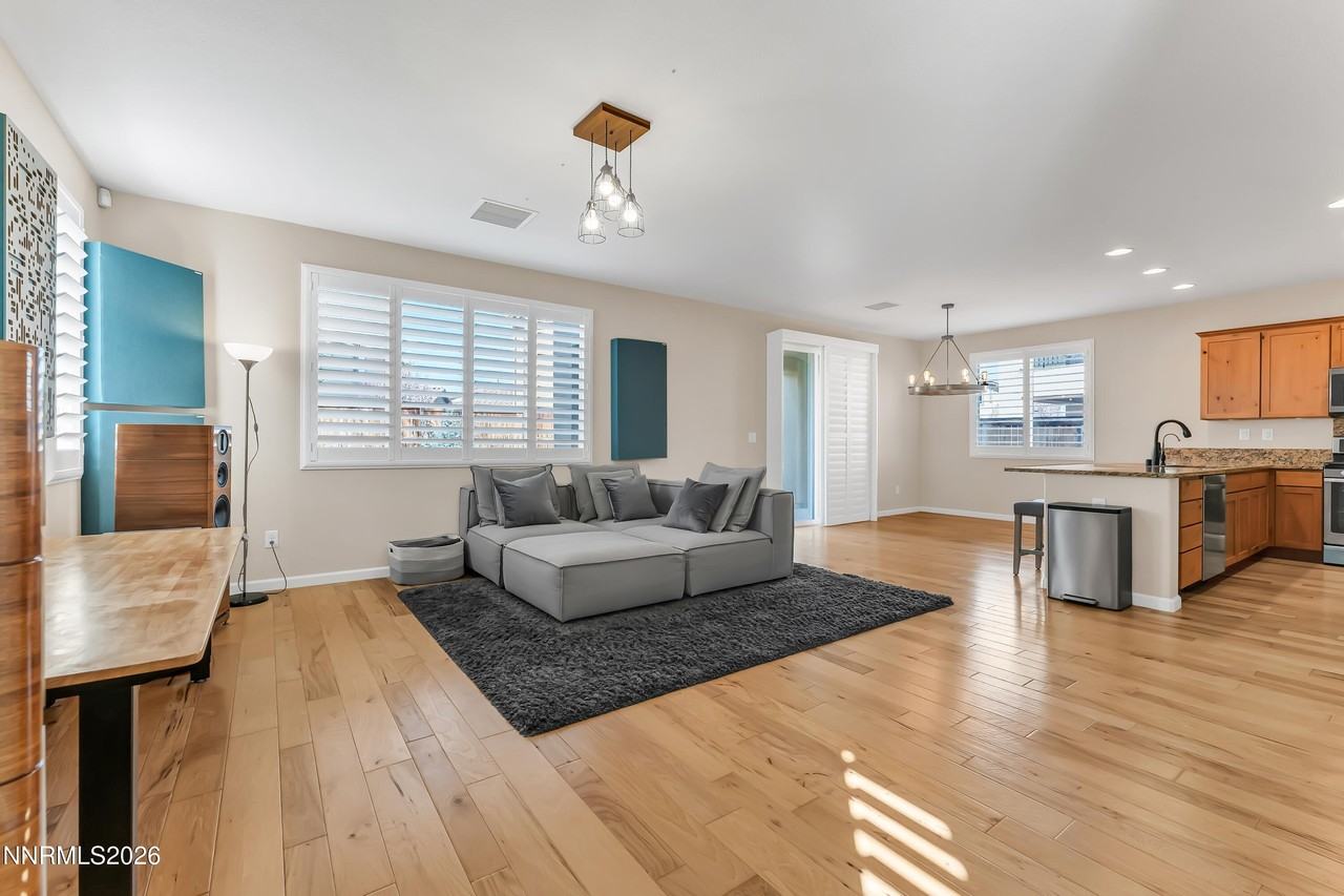 9615 Eventer Ln - Photo 6 of 45