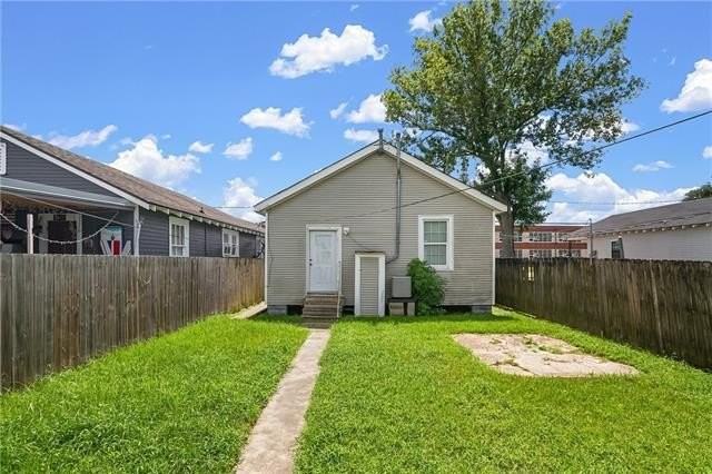 530 1/2 Avenue D - Photo 2 of 7