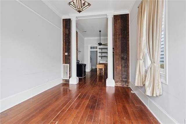 4309 Annunciation St - Photo 2 of 9