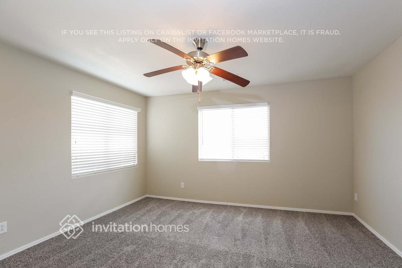 4601 W Park St - Photo 5 of 11