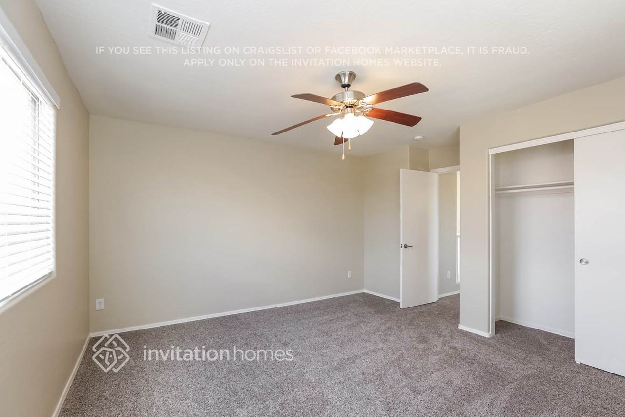 4601 W Park St - Photo 6 of 11
