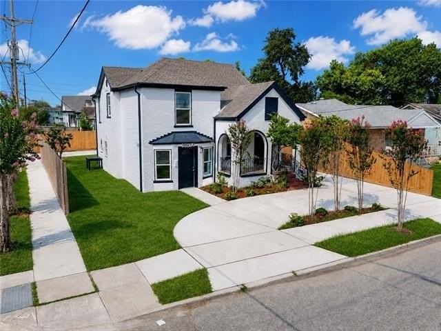 8602 Palm St - Photo 2 of 41