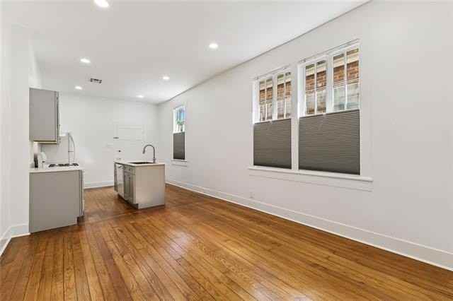 539 Jefferson Ave - Photo 4 of 12