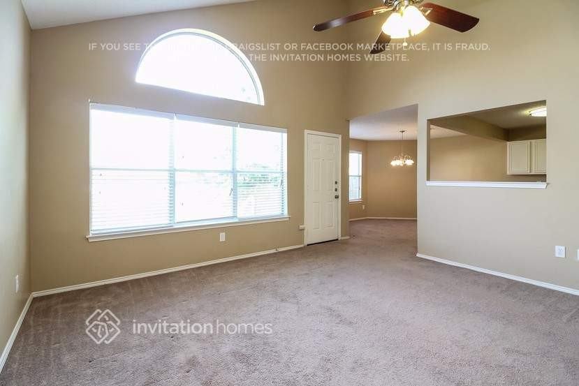 5210 Wyndham Ct - Photo 3 of 13