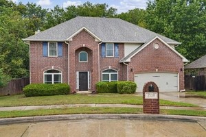 featured image of 208 N Sweet Gum Ave