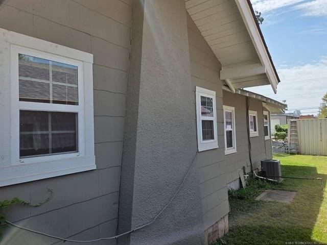 530 S Wheeling Ave - Photo 4 of 39