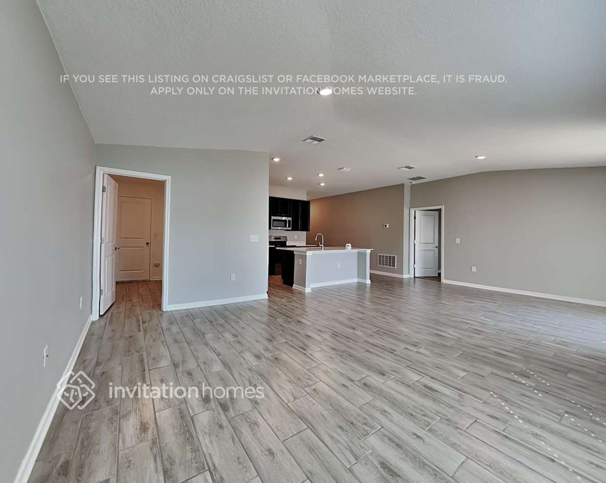 824 Grant St - Photo 4 of 18