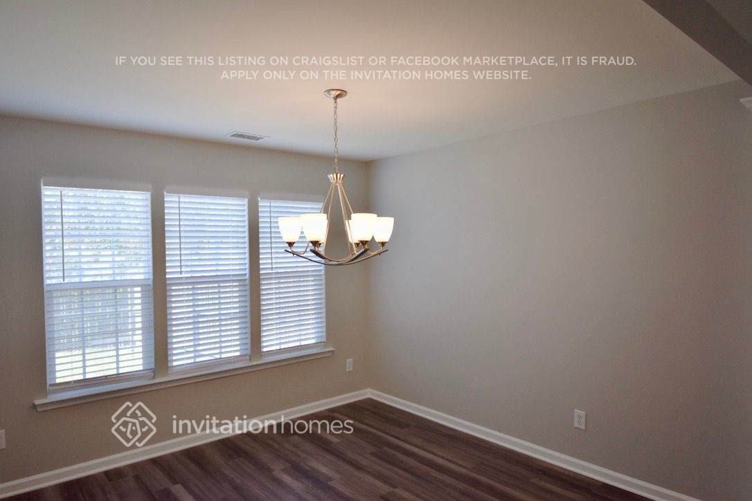3123 Old Ironside Dr - Photo 5 of 10