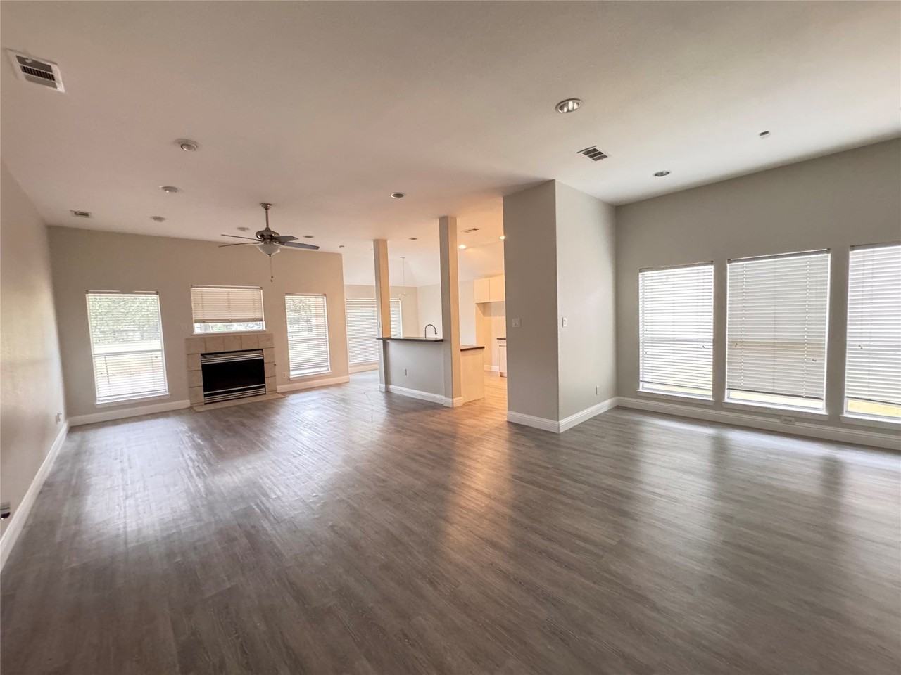 11313 Sunrise Ln - Photo 3 of 24