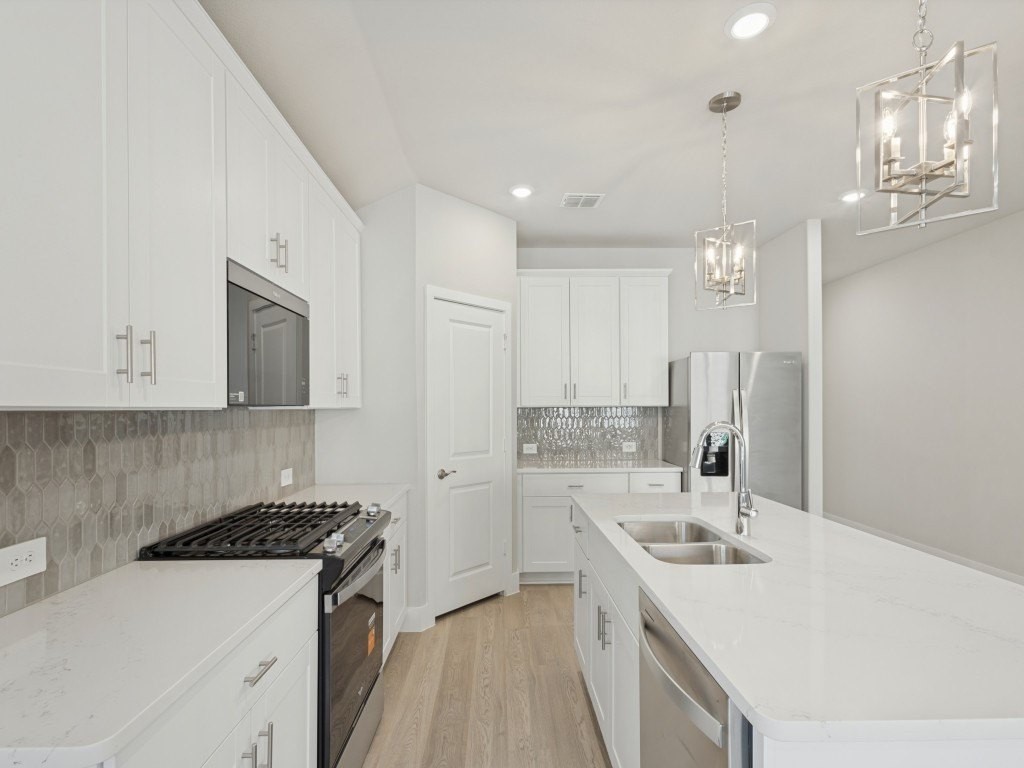 6203 Castamere Dr - Photo 5 of 25