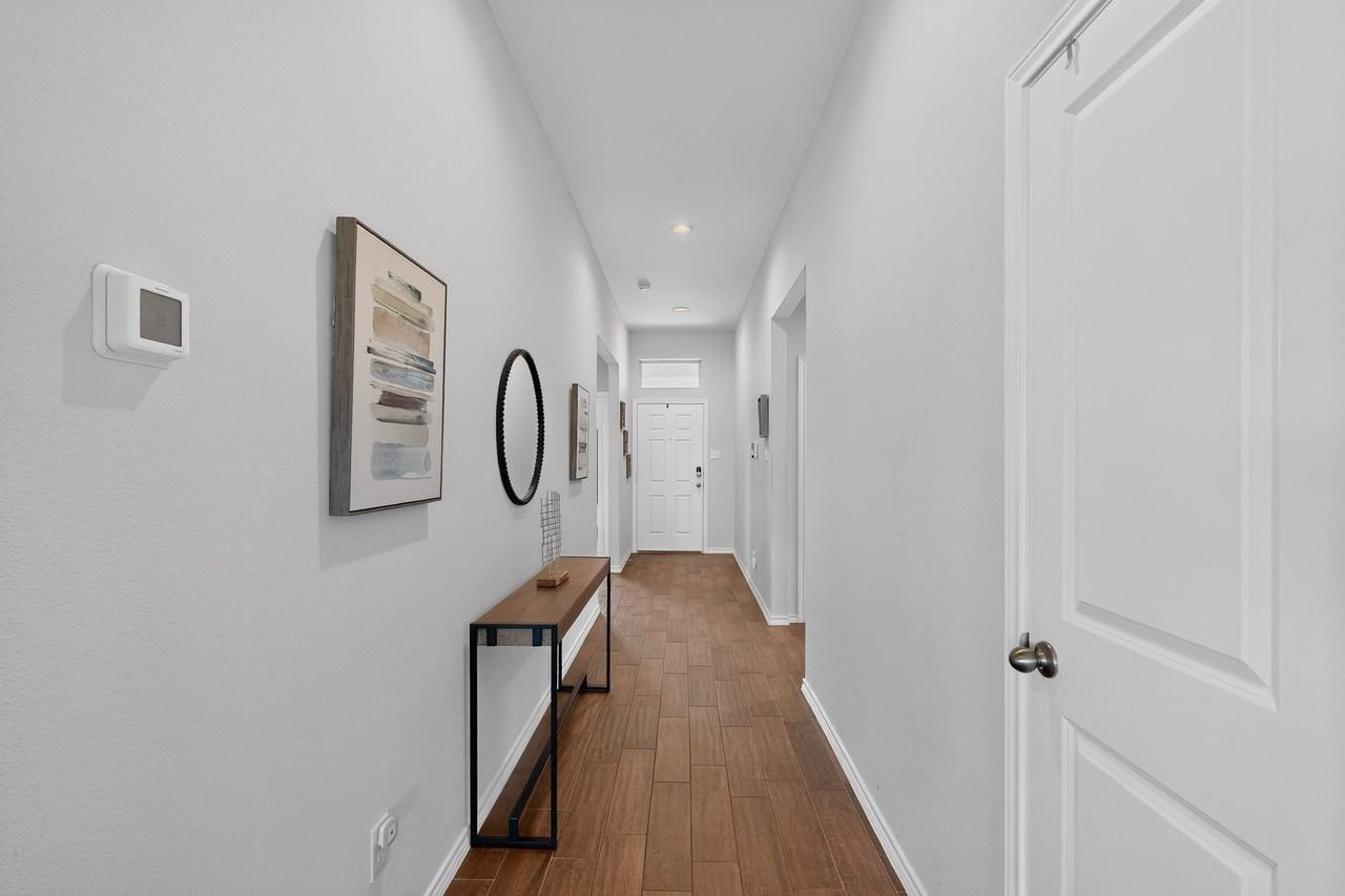 11700 Aldermoor Ct - Photo 2 of 13