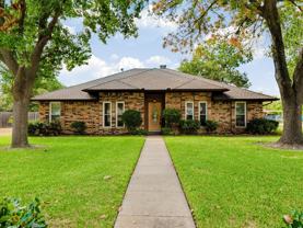 913 Lake Meadows Dr - Photo 1 of 1