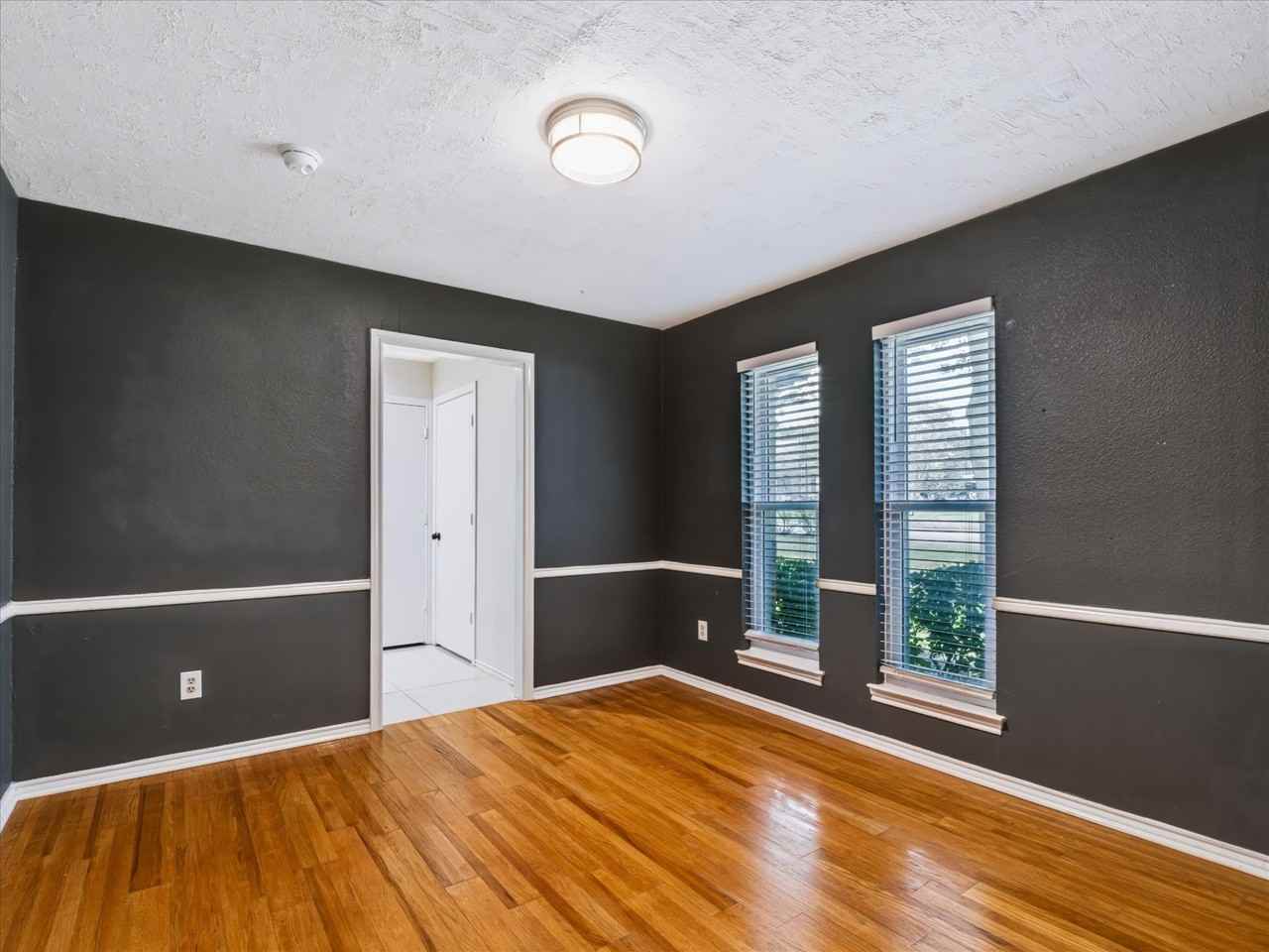 913 Lake Meadows Dr - Photo 6 of 40