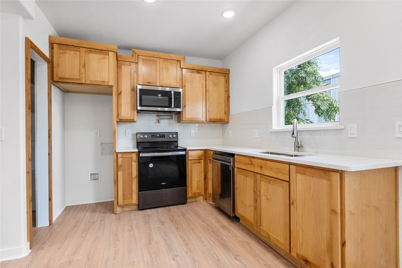 2508 Race St - Photo 3 of 7