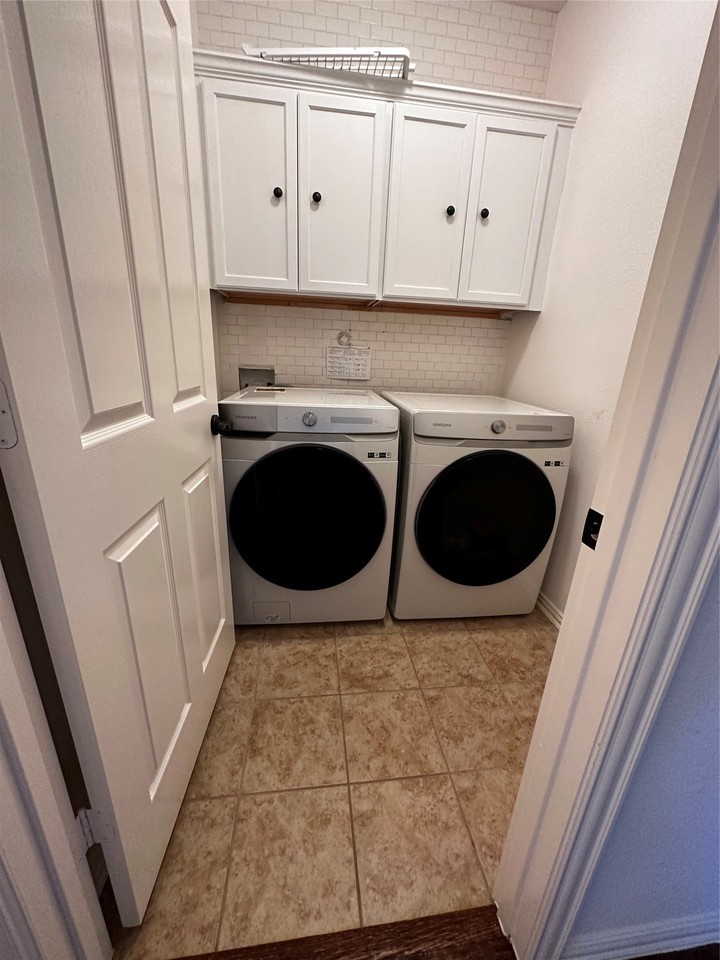 2572 Still Springs Dr - Photo 5 of 21