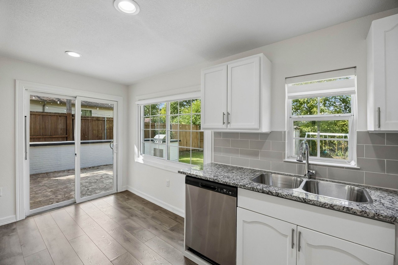 2245 County Road 337 - Photo 3 of 24