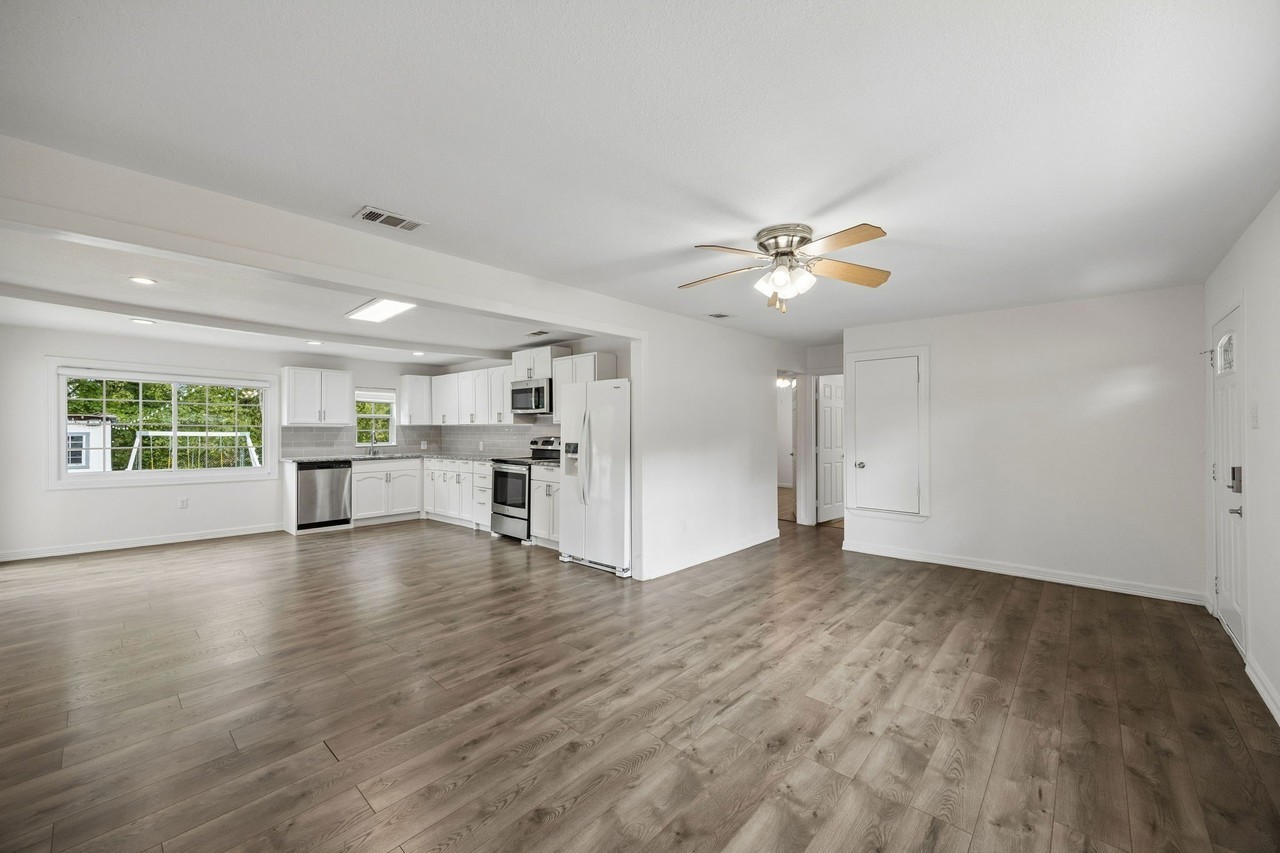 2245 County Road 337 - Photo 4 of 24