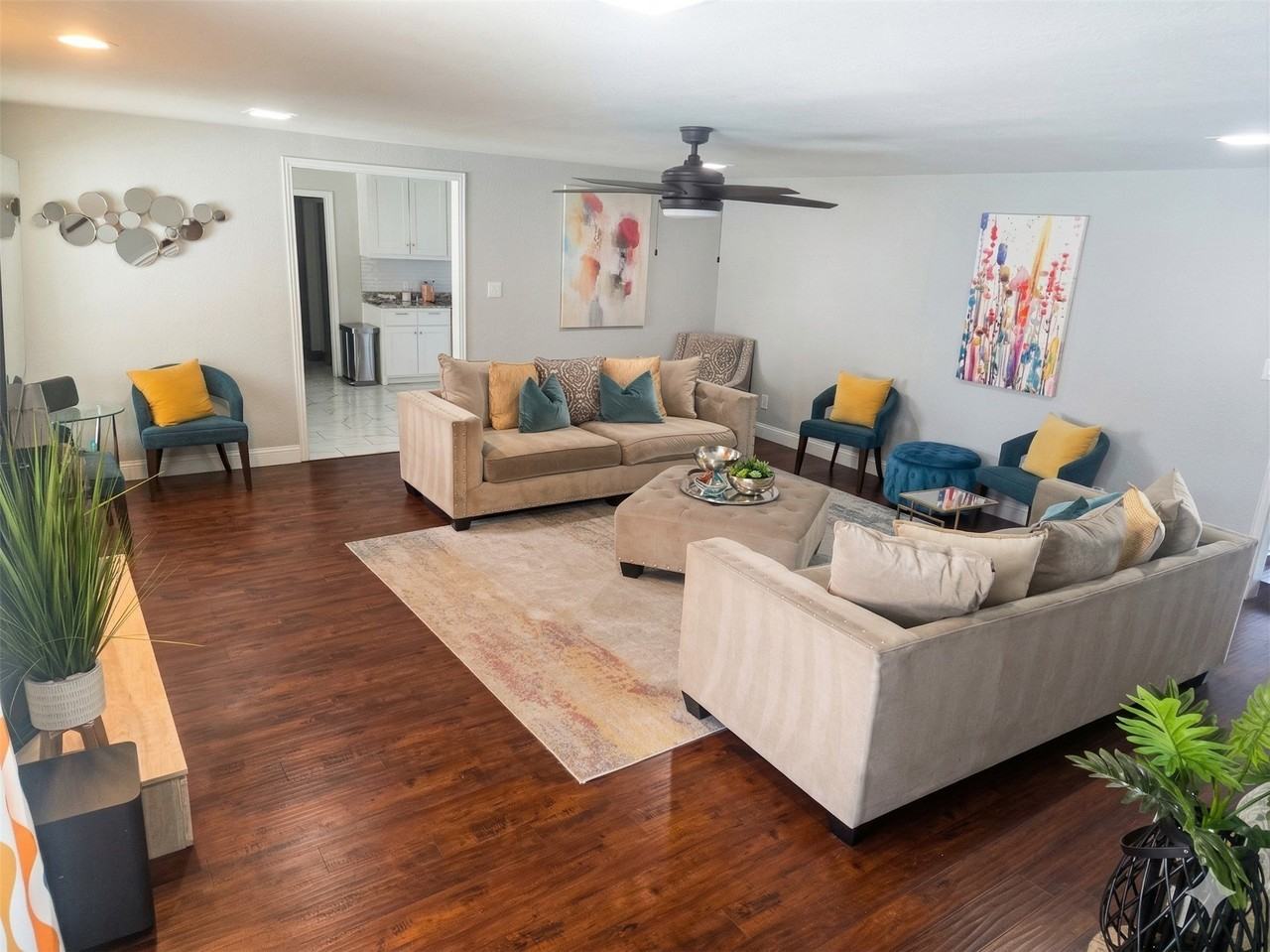 2202 Woodsong Trl - Photo 3 of 12