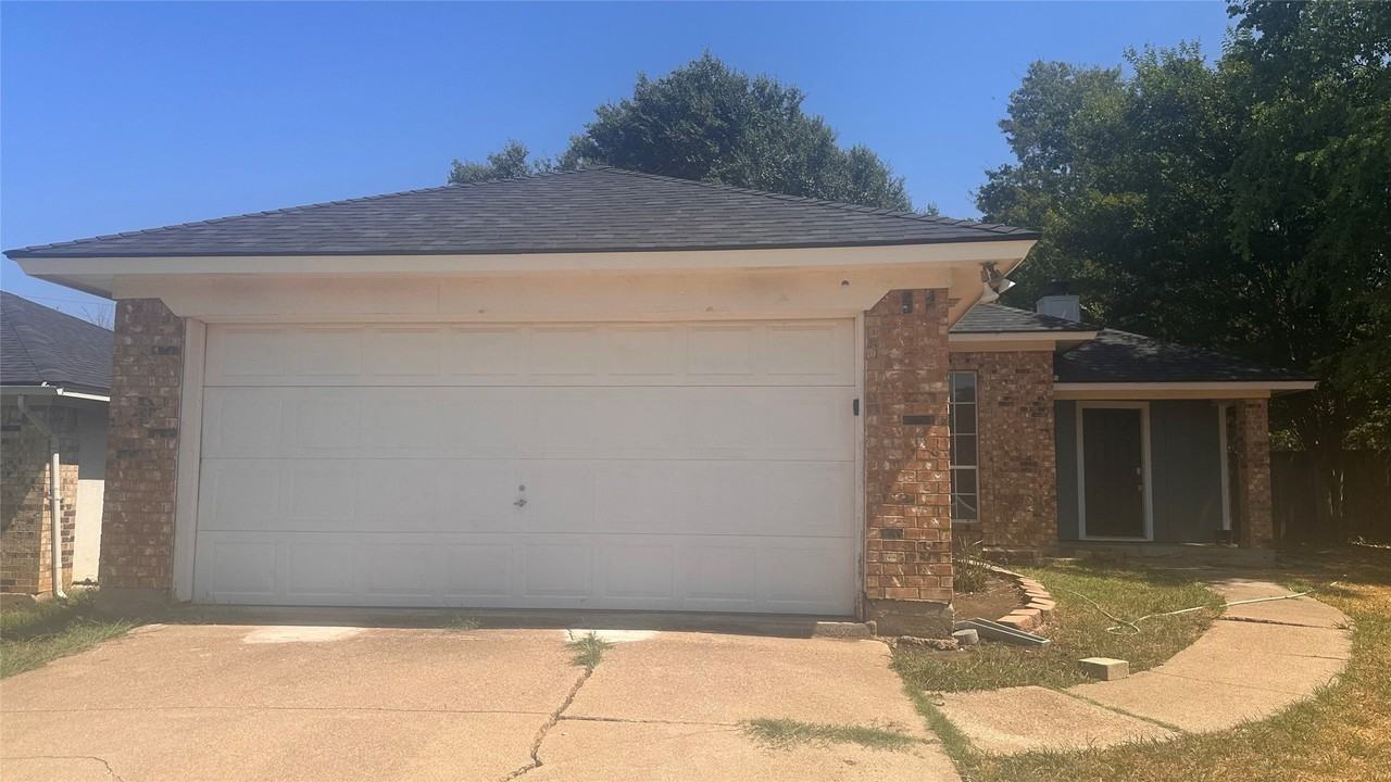 313 Sunnyview Dr - Photo 2 of 25