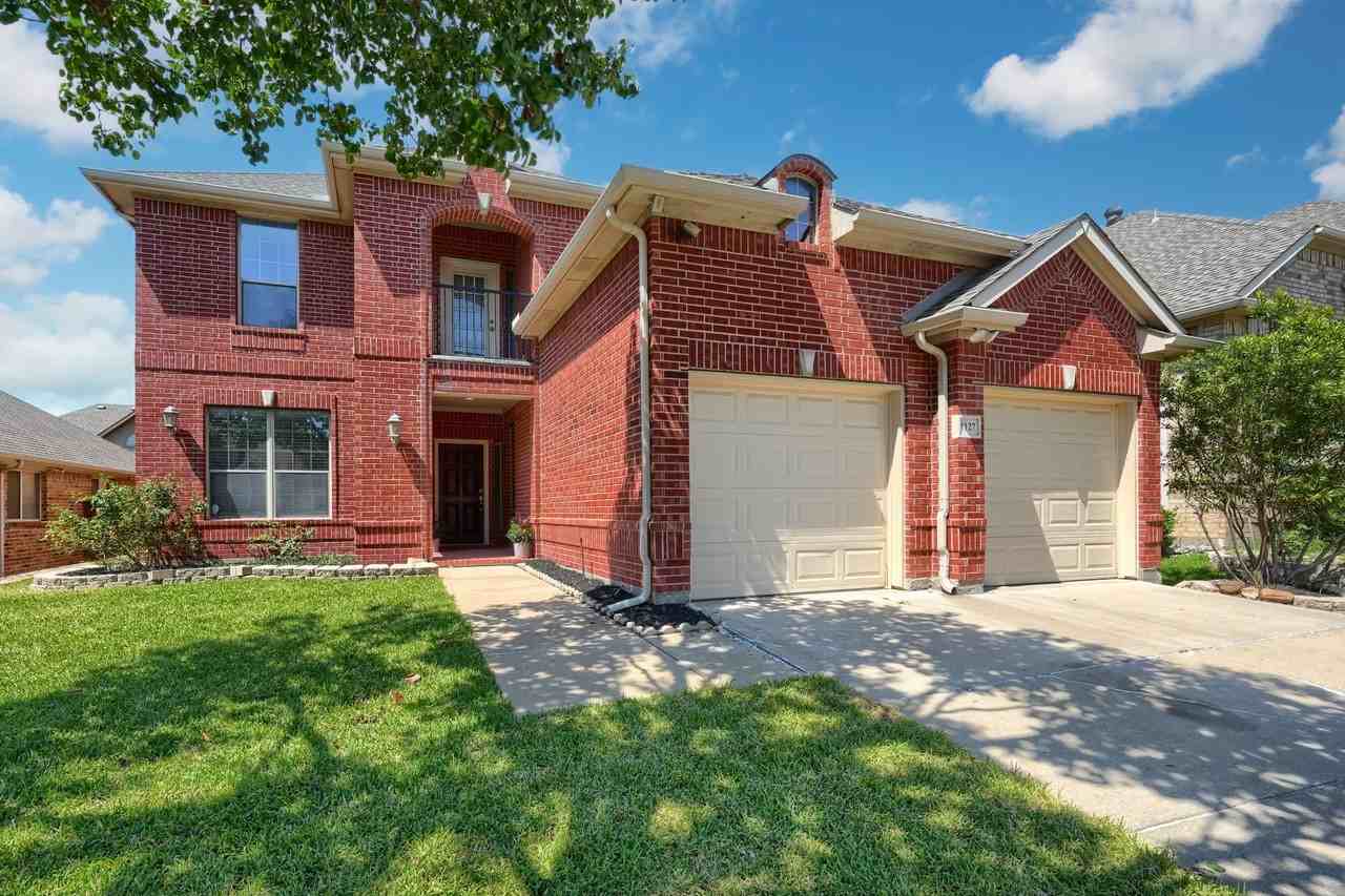 1127 Valley Vista Dr - Photo 2 of 35