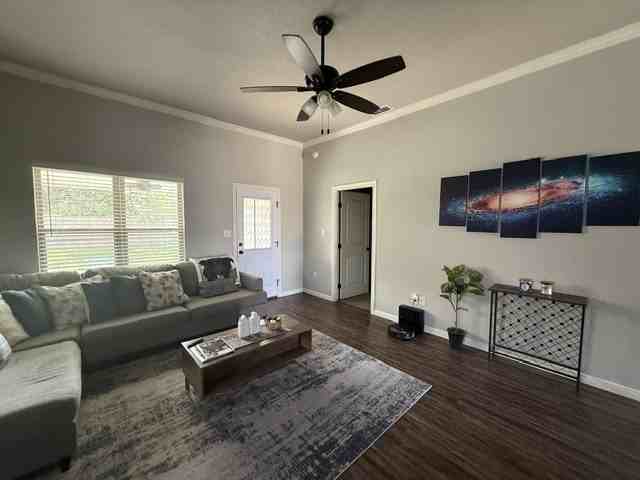 5733 Foxfire Dr - Photo 4 of 16