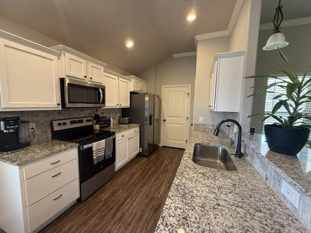 5733 Foxfire Dr - Photo 5 of 16